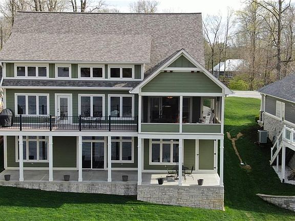 2nd image of 72 Jefferson Valley