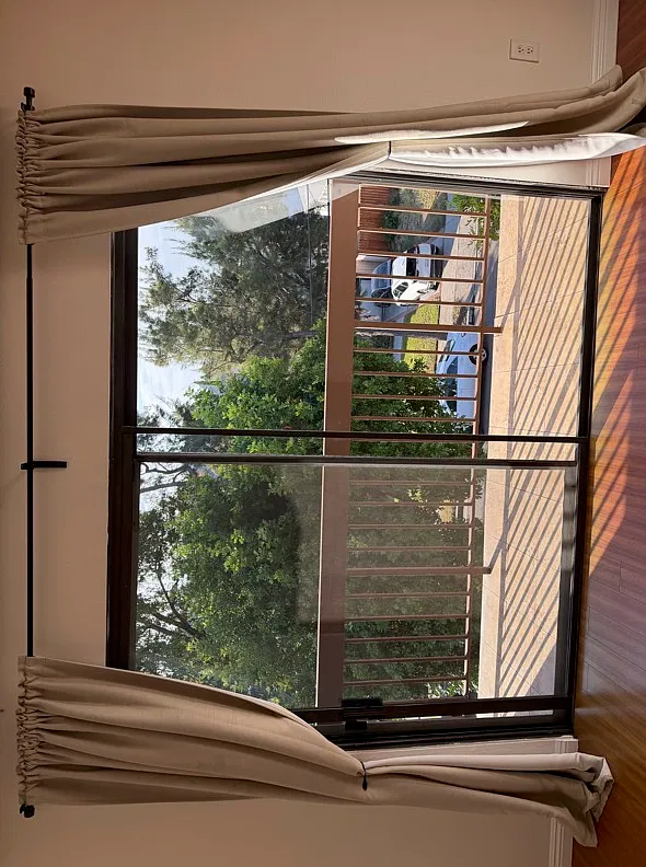 3 bed, 1000 sqft, $3,600 — Photo 3