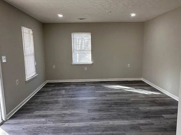 1293 Bridges Ave SW — Photo 24