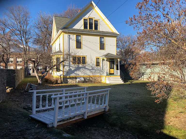 206 S 5th St — Photo 34