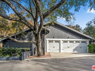 3261 Dunsmere Rd, Glendale, CA 91206