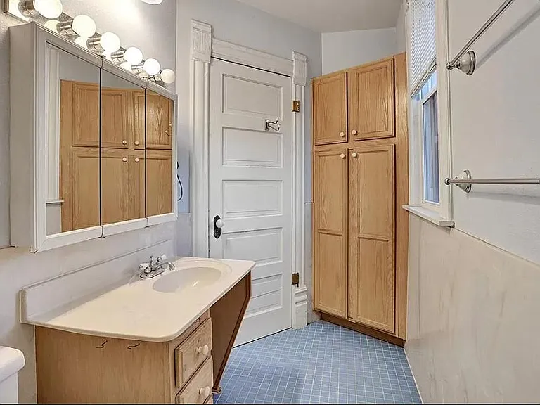 930 N El Paso St #1 — Photo 8