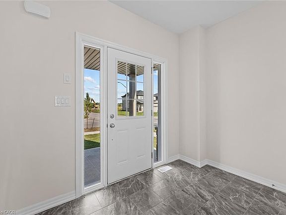 4th image of 123 Hillcrest Rd