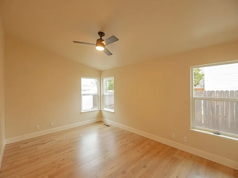 7562 Wheeldale Cir — Photo 5