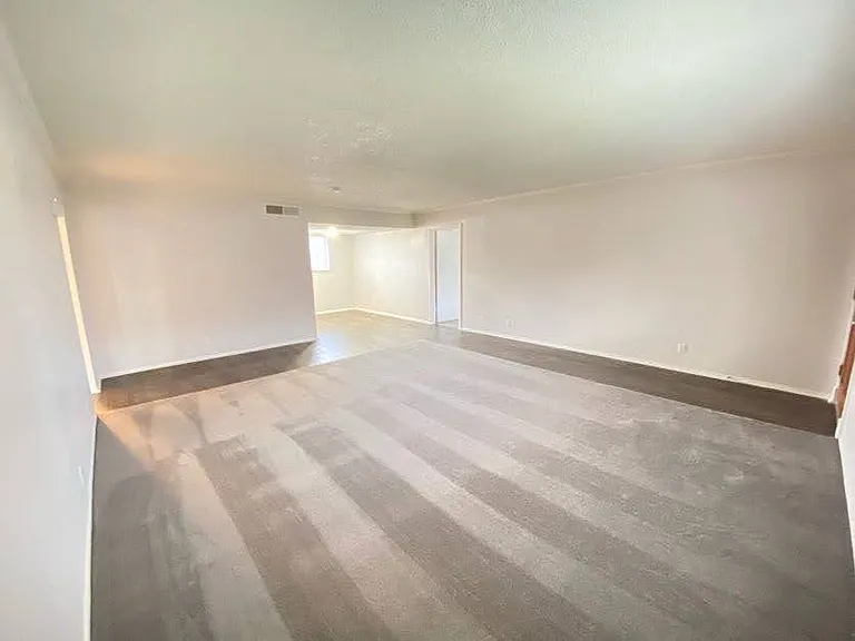 Juniper Springs Apartments — Photo 141