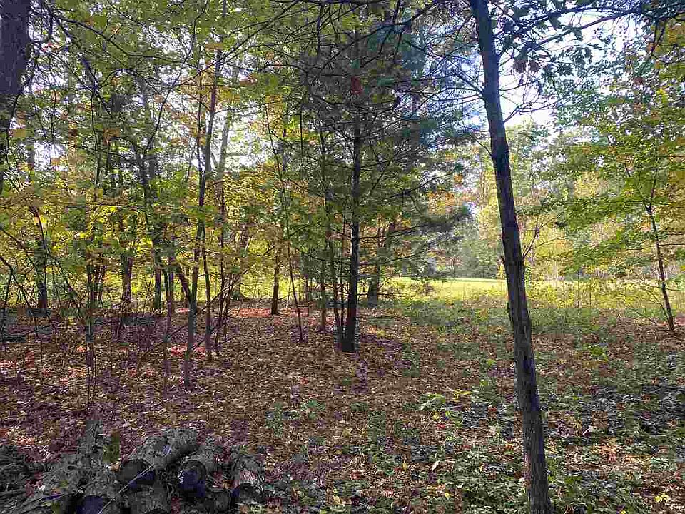 1st image of 275 Dogwood Wisconsin