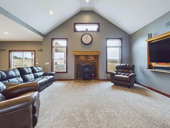 4th image of 22945 Cimarron Dr