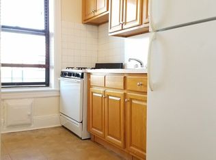 2569 33rd St APT 1C, Astoria, NY 11102