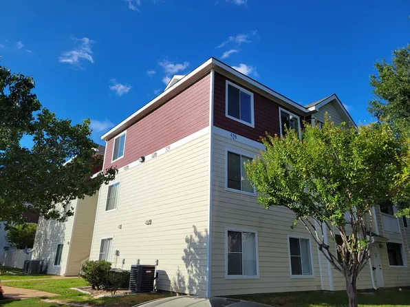 529 Southwest Pkwy APT 302, College Station, TX 77840