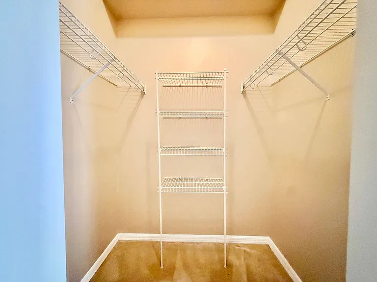 7112 Hiawassee Overlook Dr — Photo 11