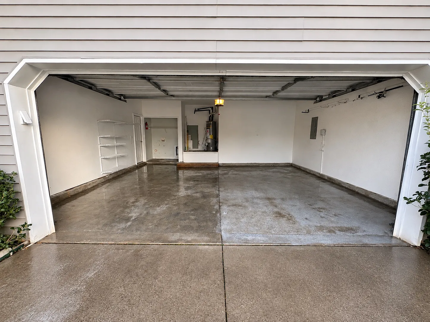 4 bed, 1752 sqft, $2,400 — Photo 3