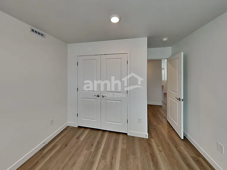 8225 S 21st Dr — Photo 20
