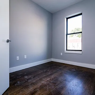 Rented by Evergreen Apartments BK | media 1