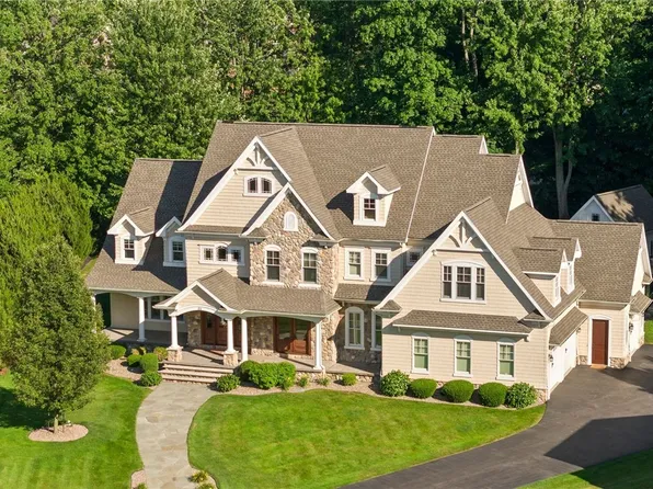 25 New Hampton Pl, Rochester, NY 14626