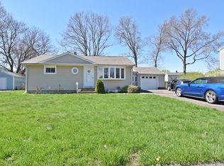 154 Contact Dr, West Haven, CT 06516