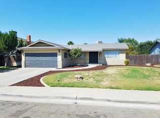590 Wood Ln, Lemoore, CA 93245