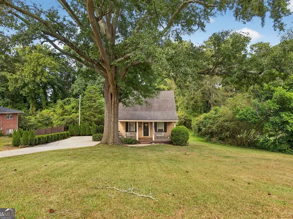 200 1/2 Pine St, Barnesville, GA 30204