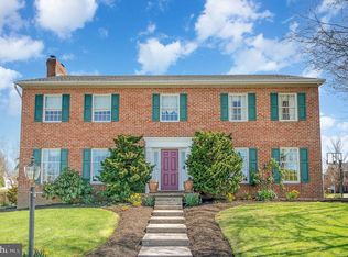 365 Futurity Dr, Camp Hill, PA 17011