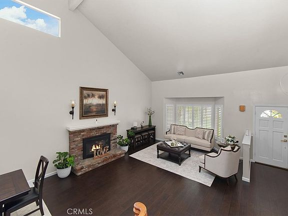 5th image of 23549 Cherry St