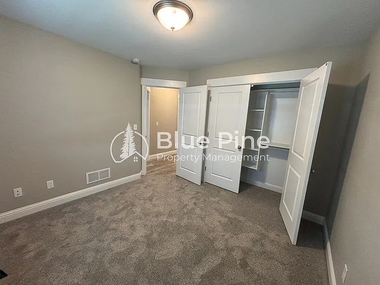 5506 Eaglewood Dr — Photo 16