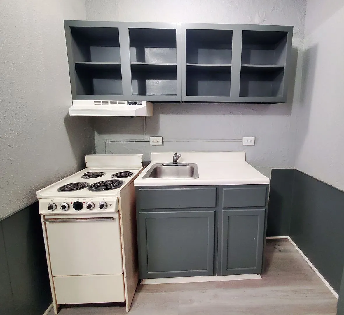 Jones Bedford 2205 Jones — Photo 3
