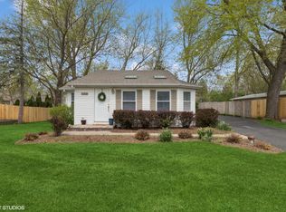 122 Beacon St, Spring Grove, IL 60081