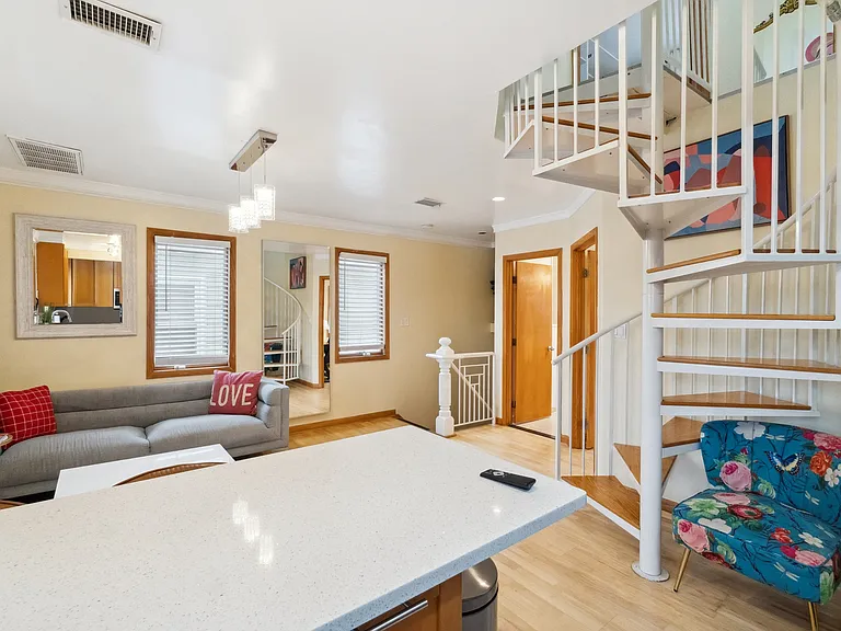 42 Ella St — Photo 22