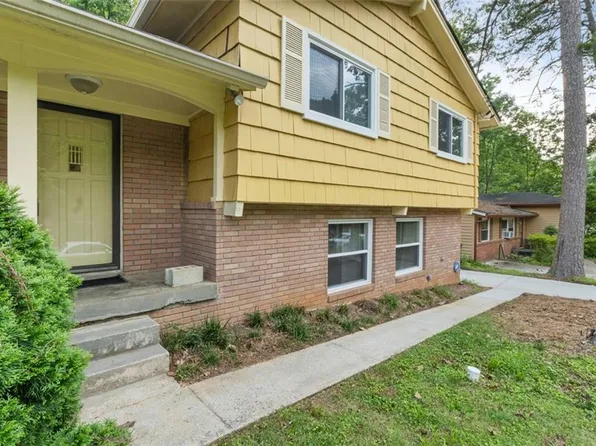 2358 Dabney Ter, East Pt, GA 30344