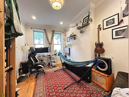 Rented by Lang Realty LLC | media 26