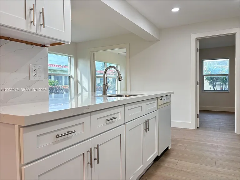1221 NW 44th St — Photo 5