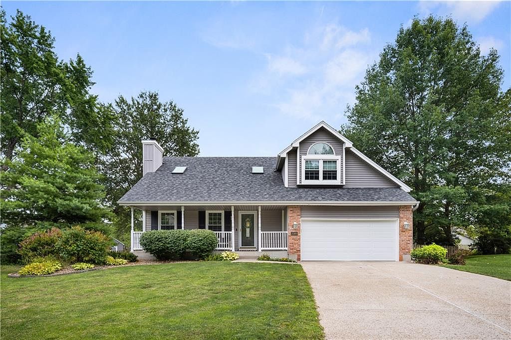 2309 NE Springbrook St, Blue Springs, MO 64014 MLS 2447517 Zillow