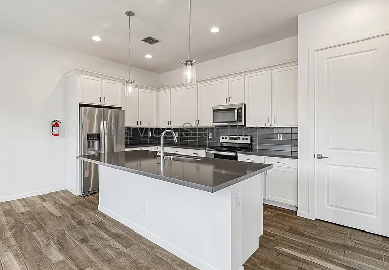 901 S Smith Rd #1073 — Photo 4