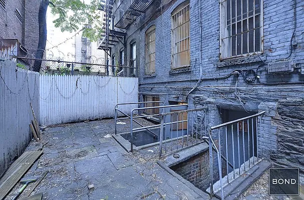 Rented by Bond New York | media 24