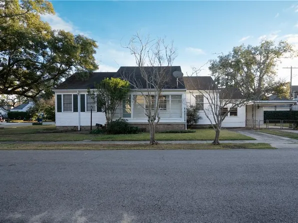 300 Atherton Dr, Metairie, LA 70005