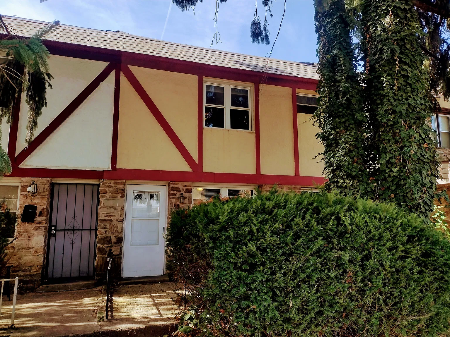 3 bed, 1400 sqft, $1,500 — Photo 3