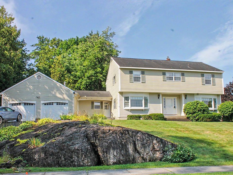 1st image of 141 Rivermount Terrace
