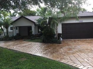 14240 Glencairn Rd, Miami Lakes, FL 33016