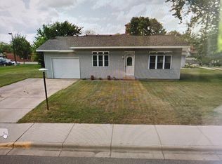 201 Avon Ave S, Avon, MN 56310