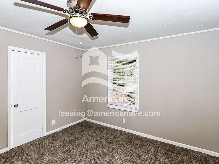 1194186_009_wm_-_bedroom_12987905.jpg