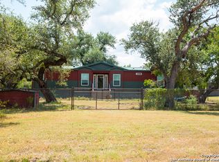1902 County Road 326, Kenedy, TX 78119