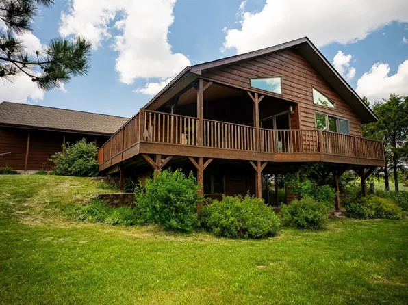 14578 Center Rd, Durand, IL 61024
