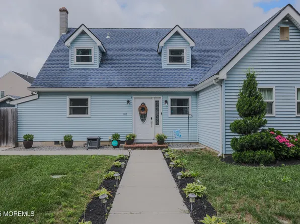 1113 Pemberton Street, Toms River, NJ 08757
