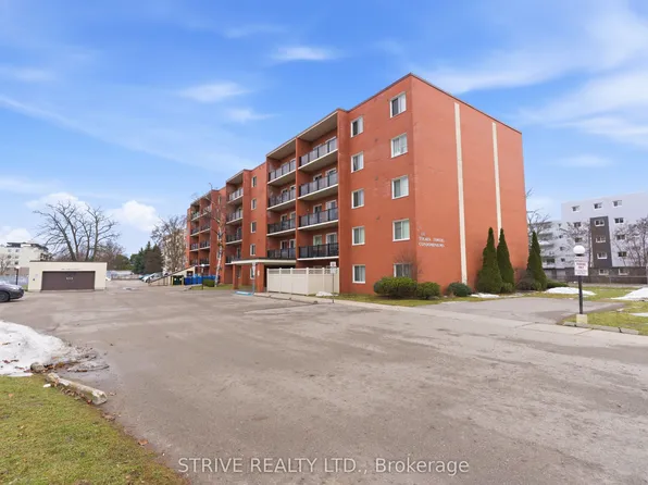 131 Taunton Rd E #408, Oshawa, ON L1G 3T8