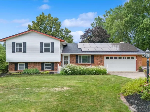 619 Talowood Dr, Dayton, OH 45430