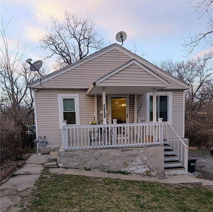 1st image of 4858 Washington Ave