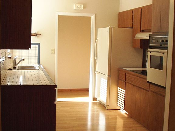 Kitchen w/Laminate Floors