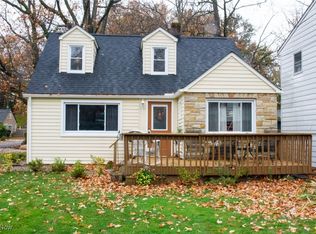 240 Plymouth Rd, Eastlake, OH