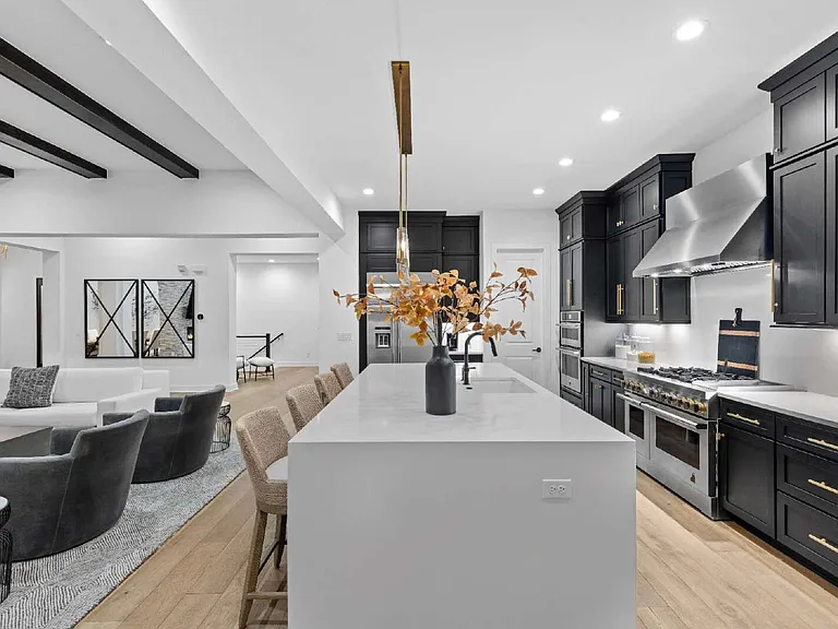9676 Elizabeth St — Photo 33