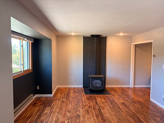 3rd image of 2155 W 3rd Ave