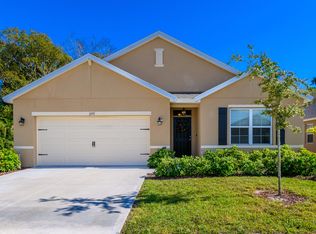 2555 Falcon Ln, Mims, FL 32754